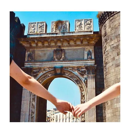 Conny Bed and Breakfast Νάπολη