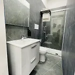 Conny 3* Nápoly