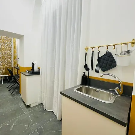 Bed & Breakfast Conny Neapol